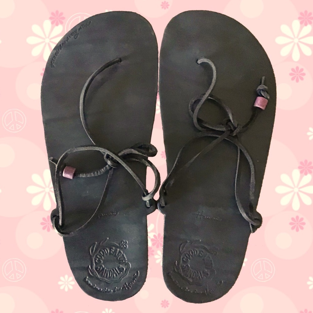 Good Earth Handmade Leather Sandals
